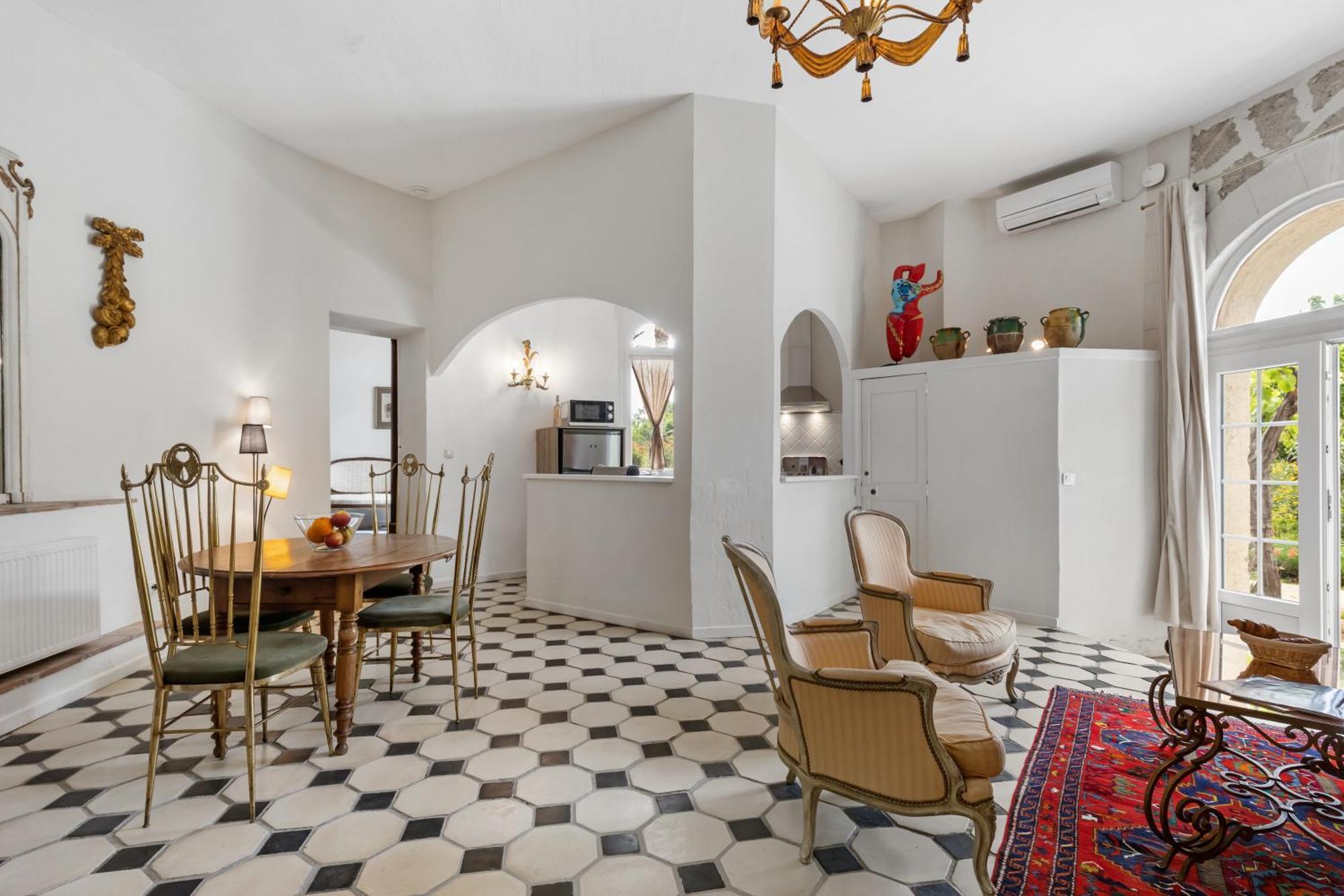Chateau Hermitage De Combas Aparthotel Servian Ngoại thất bức ảnh
