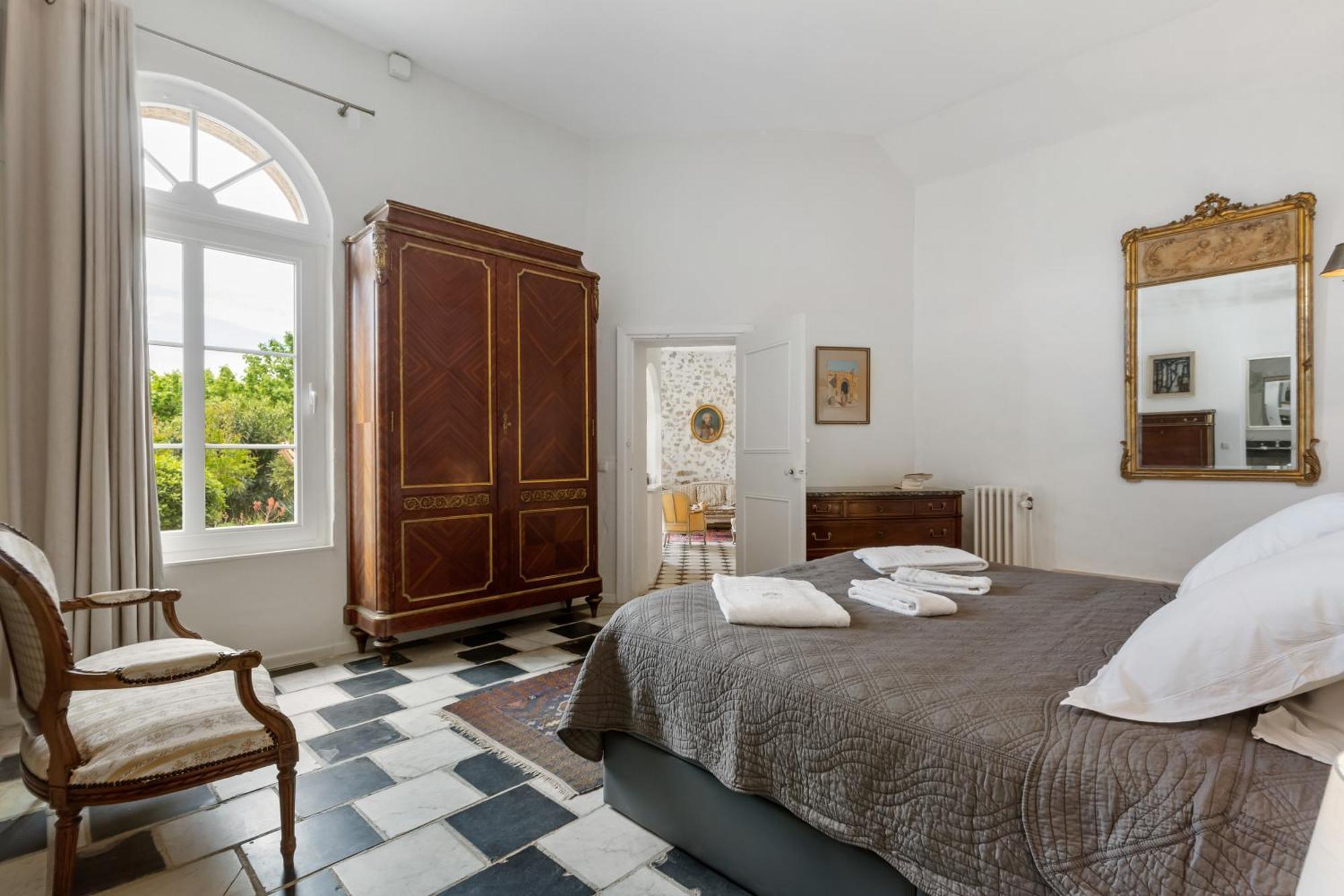 Chateau Hermitage De Combas Aparthotel Servian Ngoại thất bức ảnh