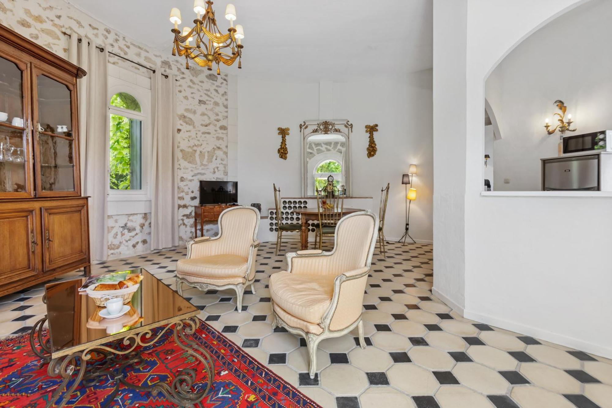 Chateau Hermitage De Combas Aparthotel Servian Phòng bức ảnh
