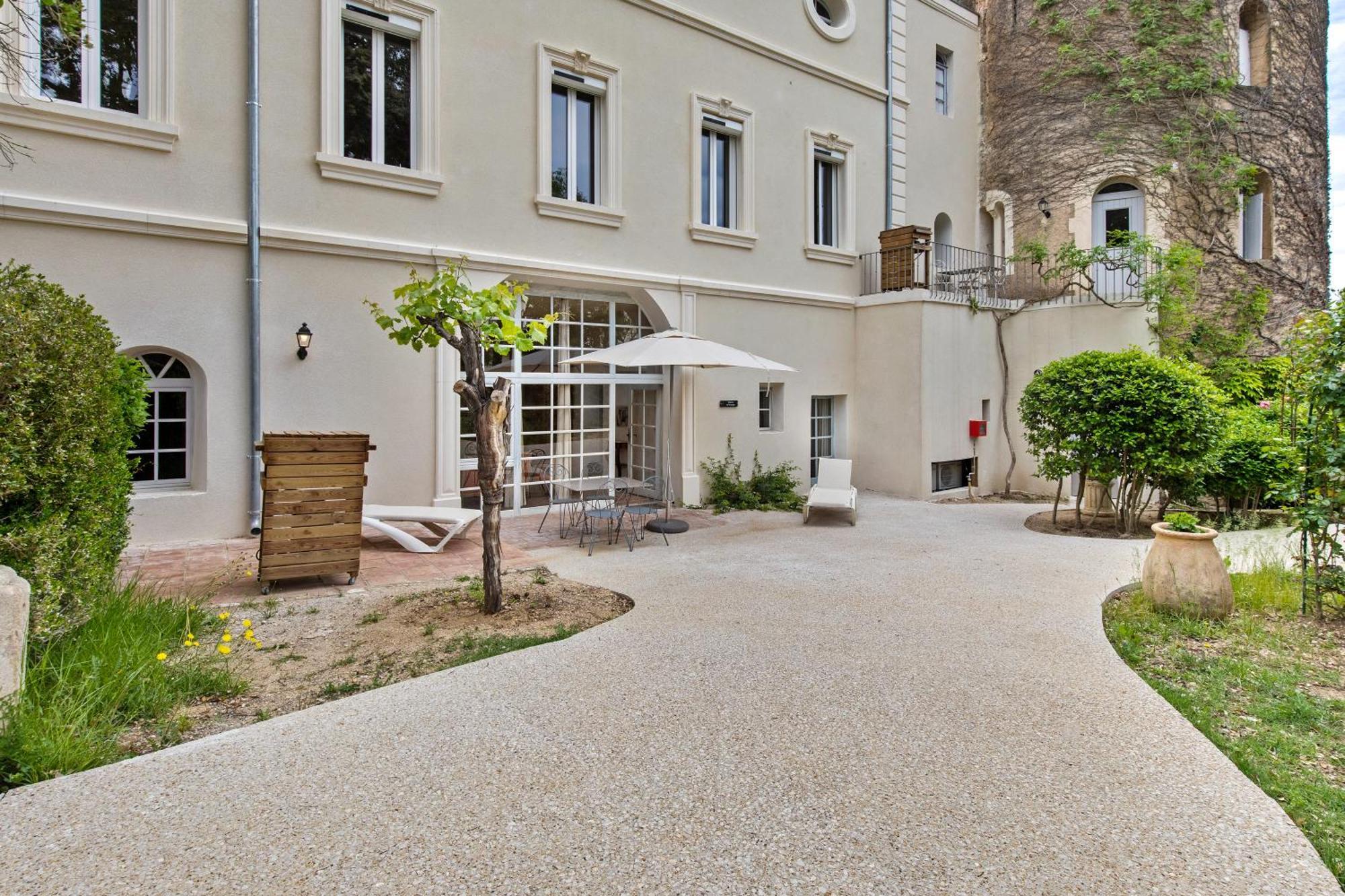 Chateau Hermitage De Combas Aparthotel Servian Phòng bức ảnh