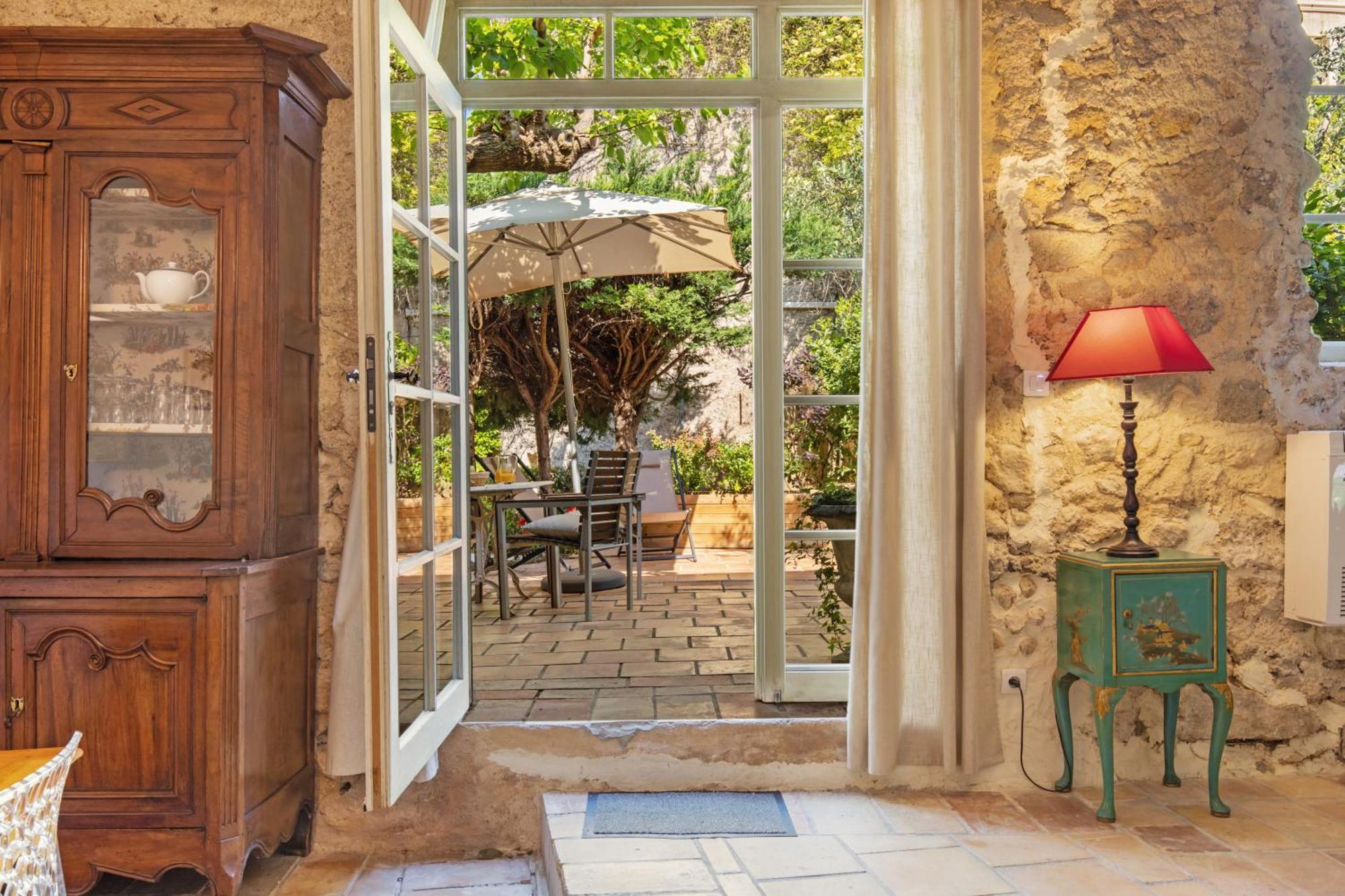 Chateau Hermitage De Combas Aparthotel Servian Ngoại thất bức ảnh