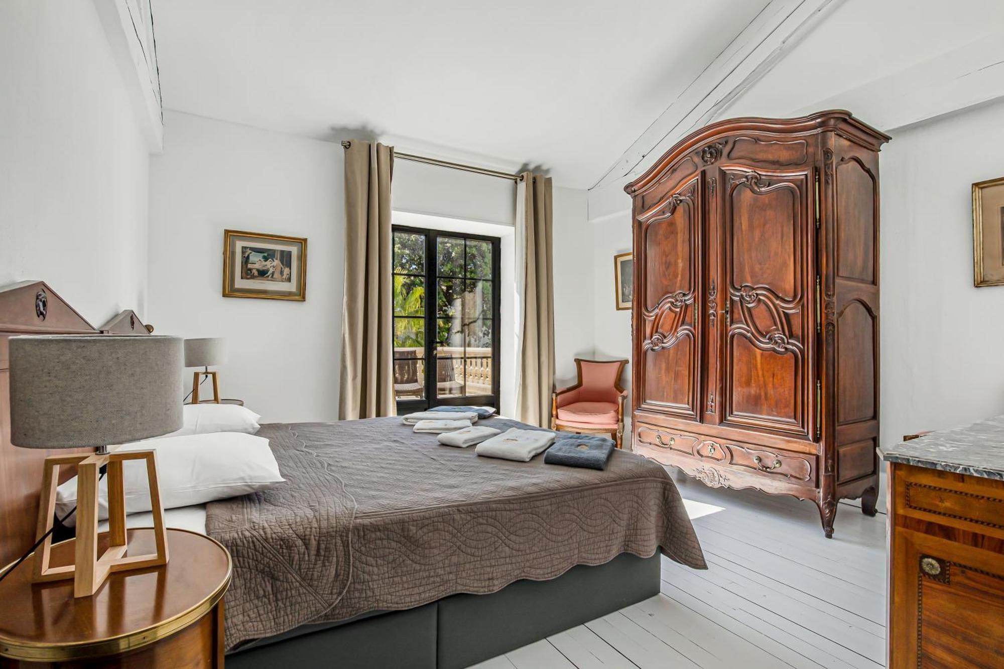 Chateau Hermitage De Combas Aparthotel Servian Ngoại thất bức ảnh